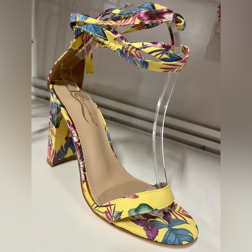 Floral High heels with ties